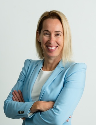 dr. Thassy Tíra